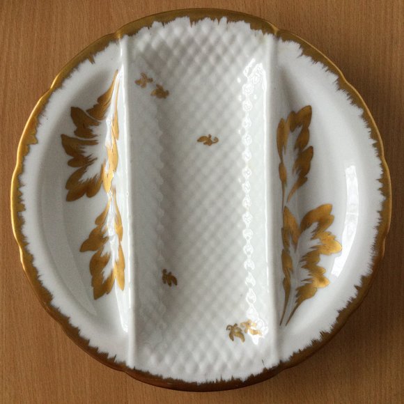 Hand painted Porcelain de France three section serving plate gold leaves - Picture 1 of 5